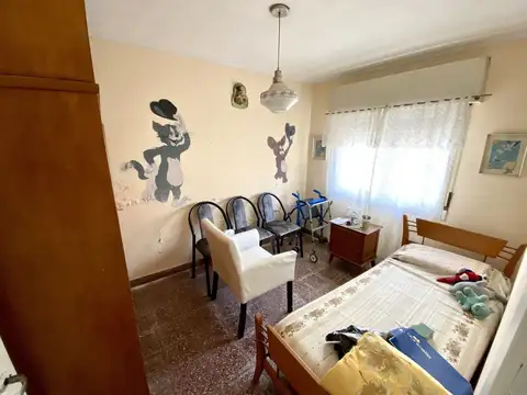 80 BIS. Entre 120 y Diagonal 600