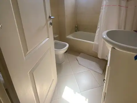 MANUEL CASTRO 100, Piso 2