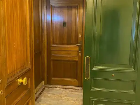 Departamento 7 ambientes con 4 baños