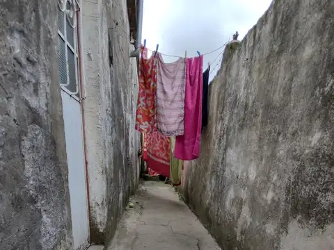 Depto Tipo Casa en Venta 40 años