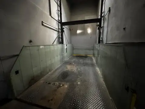 Cochera fija cubierta en microcentro OPORTUNIDAD