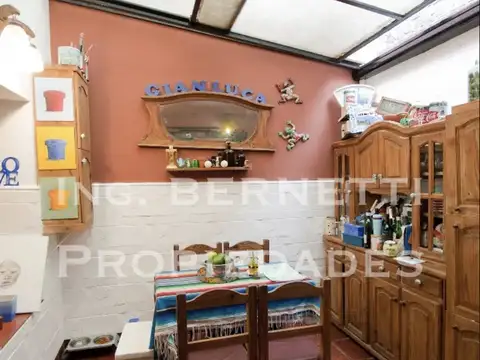 Depto Tipo Casa 2 ambientes con 1 baño