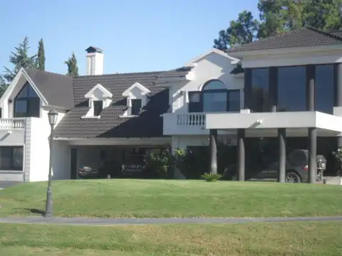 Casa en Venta en Grand Bell