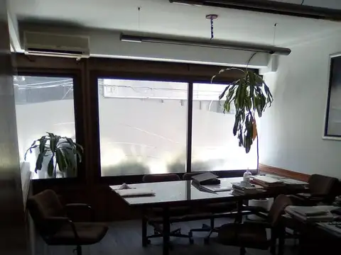 Oficina Monoambiente con 2 baños