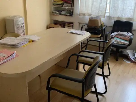 Presidente Luis Sáenz Peña 300