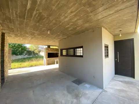 Venta de casa 3 dormitorios en Santa Ana alquilada