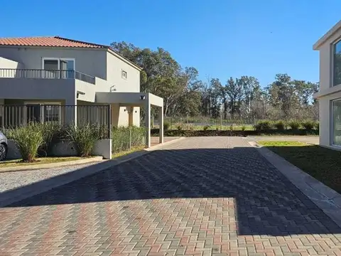 Casa en Venta 1 año