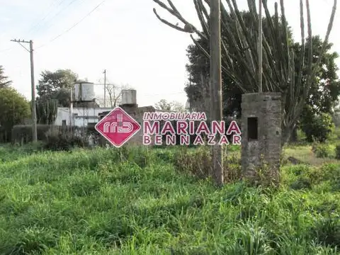 Acceso a Santa Lucia 200