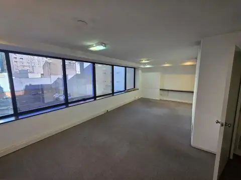 Oficina en Alquiler en Microcentro