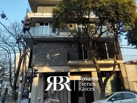 MONOAMBIENTE. SEMI ESTRENAR. AL FRENTE. QUINCHO. EXCELENTE CALIDAD.