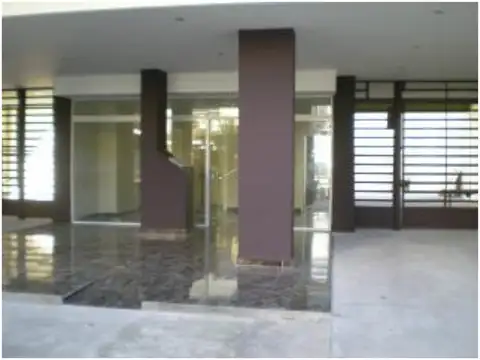 Dos ambientes con balcón al frente