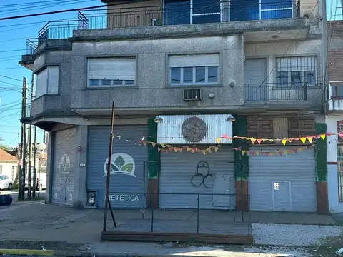 LISANDRO DE LA TORRE  al 700