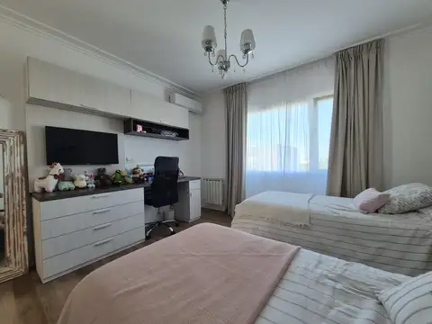 Casa en Alquiler Temporal en Pilar del Este - San Ramiro, USD 3.000