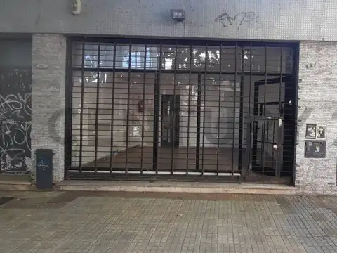 Local en alquiler ubicado en calle 62 e/ 6 y 7.