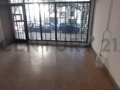 Local en alquiler ubicado en calle 62 e/ 6 y 7.