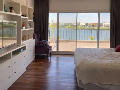 Casa al lago en el Cantón