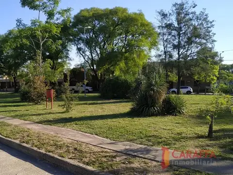 LOMAS DE SAN MARTIN, sobre calle David Carreras Apta Bancor