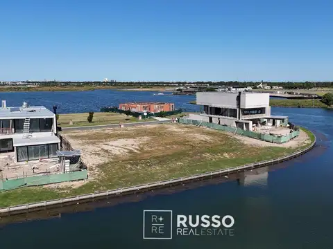 Avenida De Los Lagos 2400