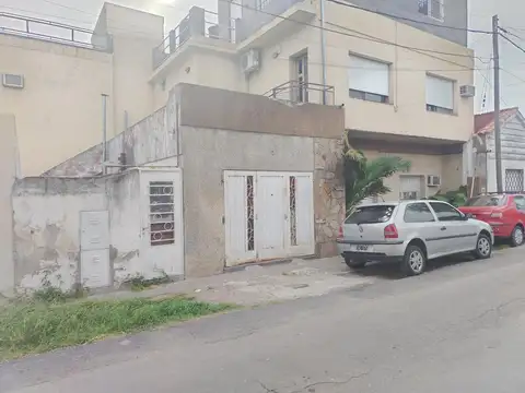 Casa en Pje. Aquino 600 Bis