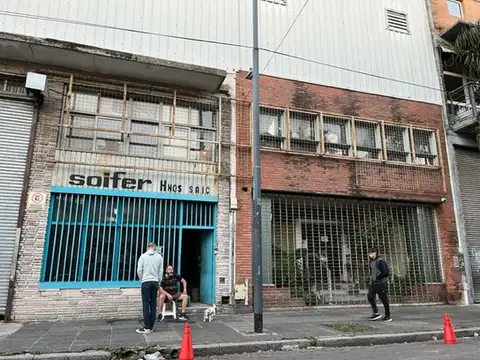 Excepc Depósito + Local TRIPLE FRENTE 4000 MTS 3 Plantas C/ENTR CONTENEDORES APTO DEPOSITO/LOGÍSTICA