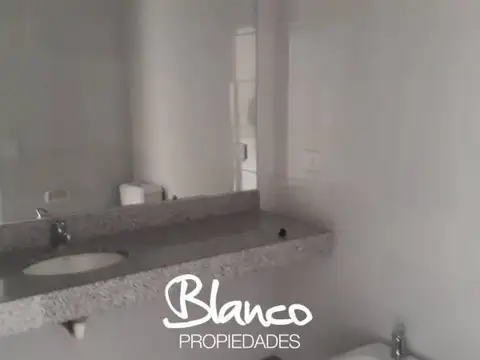 Departamento en Venta en Bosque Alto, USD 140.000