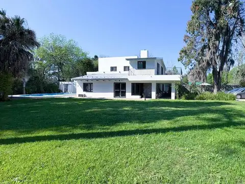 VTA CASA 3 DORMIS C PILETA, JARDIN Y QUINCHO FUNES