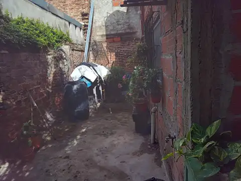 Casa en Venta en Gonzalez Catan, USD 72.000