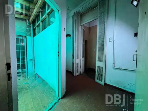 (DBJ-758) PRIMERA JUNTA - IDEAL SHOWROOM (SIN EXPENSAS)