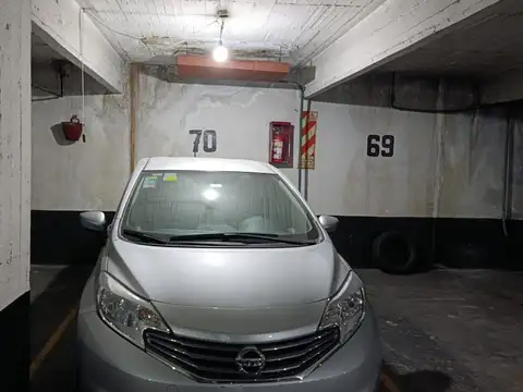 VENTA COCHERA FLORES CON SEGURIDAD 24 HS