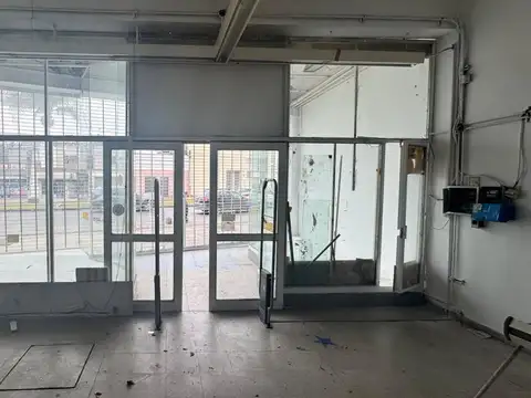 Local en Alquiler Via Púb.