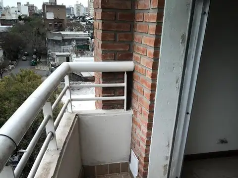 Departamento en Alquiler en Republica De La Sexta, $ 350.000