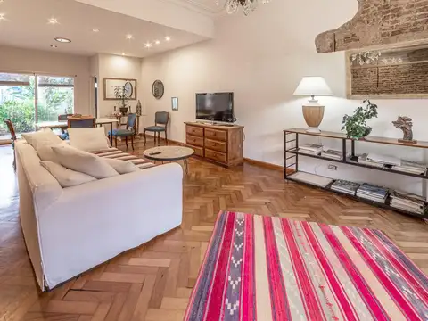 Casa 4 ambientes con 3 baños