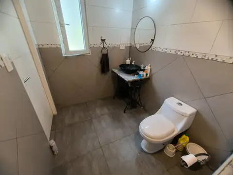 CASA - EXCELENTE ESTADO - UBICADA EN LA LONJA - PARTIDO DE PILAR- CALLE ARBOLADA- HERMOSO LUGAR