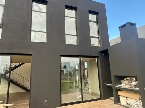 Casa en venta ARAUCARIAS, Puertos, Escobar