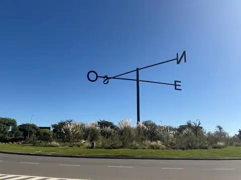 ARAUCARIAS, Puertos del Lago, Escobar