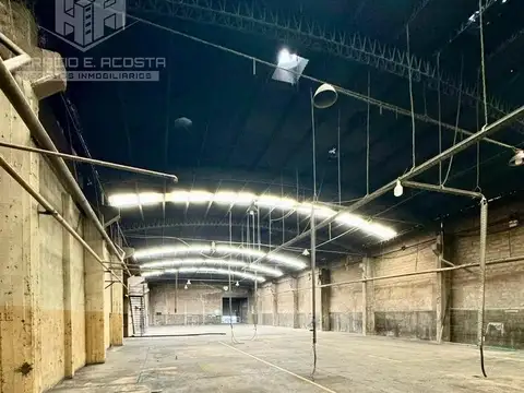 Galpon en Venta 68  mts Fondo