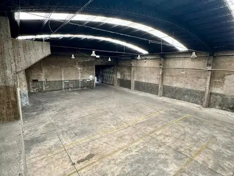 Av. Irurraspe  al 900