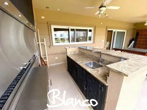 Casa en Alquiler de 5 dormitorios