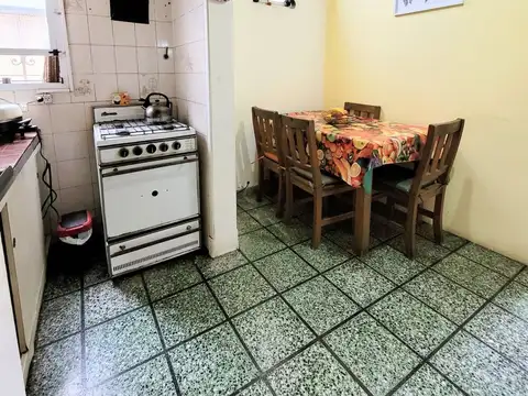 Depto Tipo Casa 4 ambientes con 1 baño