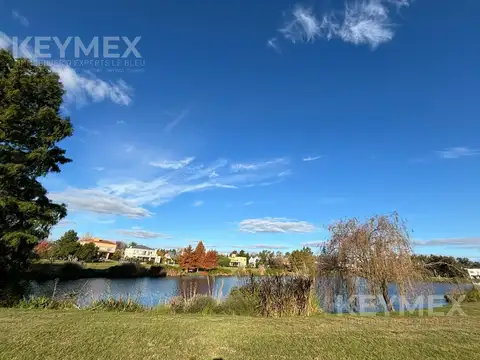 Terreno en Venta de 923,0 m2