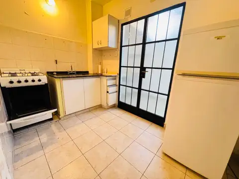 Depto Tipo Casa 2 ambientes con 1 baño