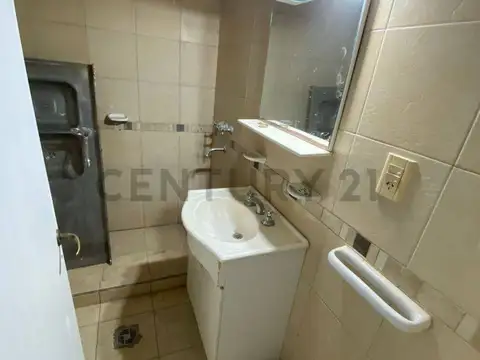 Departamento 8 ambientes con 6 baños