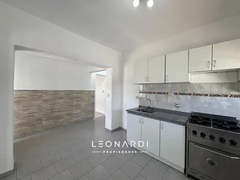 Casa en Alquiler con 1 cochera