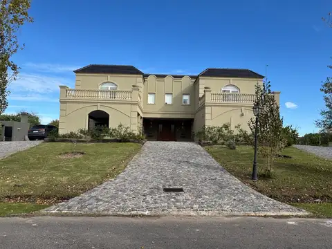 Casa  en Venta en Estancias del Pilar, Pilar, G.B.A. Zona Norte