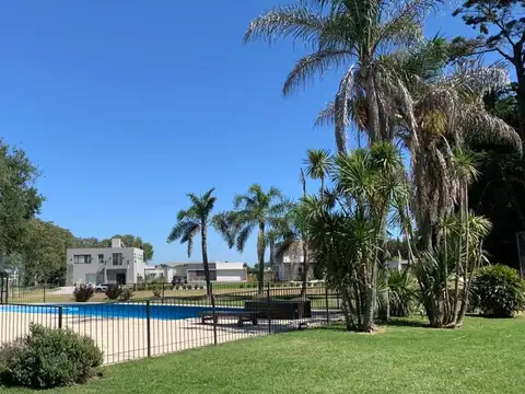 Adg. Lote Interno En Barrio Monet