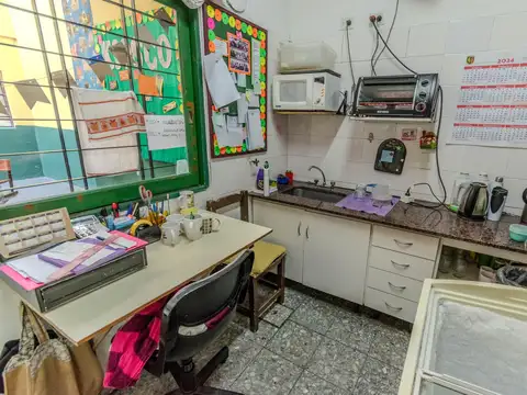 IMPONENTE EDIFICIO EN OLIVOS, DONDE HOY FUNCIONA EL COLEGIO SAN IGNACIO.