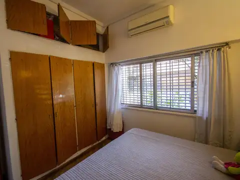 Casa de 7 ambientes en venta, en Florida.