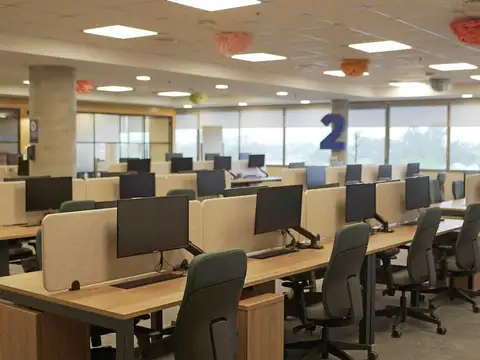 Panamericana y San Lorenzo - Olivos Oficinas Triple A