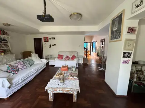 Casa en Venta en San Nicolas De Los Arroyos, USD 176.000