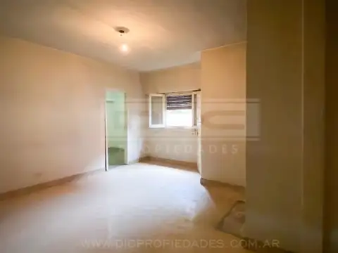 Casa en Venta en Barrio Parque, USD 165.000